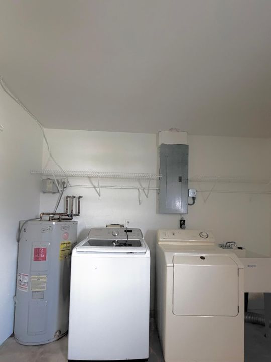 For Rent: $3,500 (3 beds, 2 baths, 1485 Square Feet)