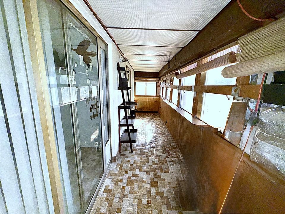 For Sale: $130,000 (2 beds, 1 baths, 820 Square Feet)