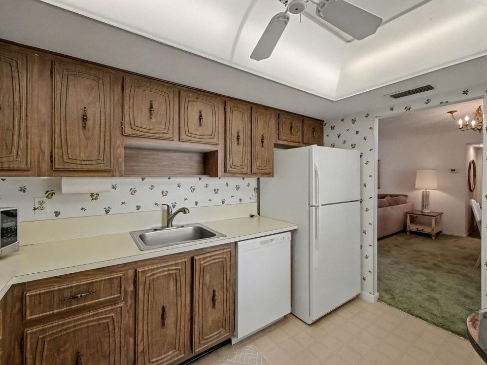 En Venta: $299,000 (2 camas, 2 baños, 1196 Pies cuadrados)