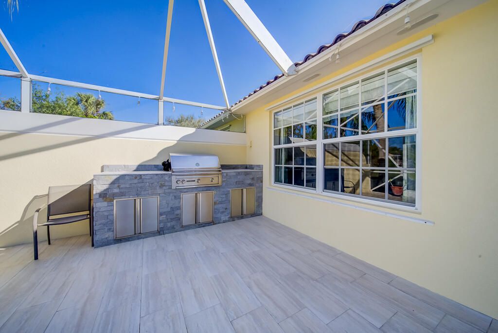 For Sale: $494,500 (2 beds, 2 baths, 1526 Square Feet)