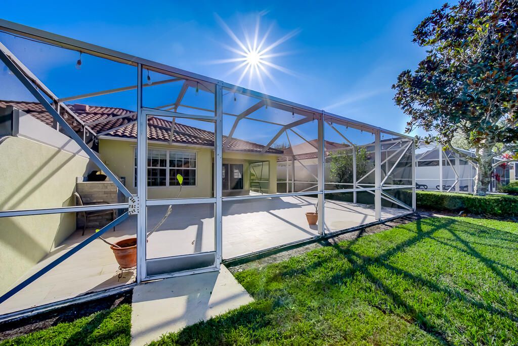 For Sale: $494,500 (2 beds, 2 baths, 1526 Square Feet)