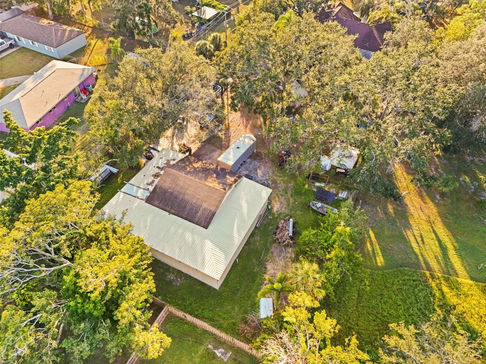 For Sale: $750,000 (5 beds, 3 baths, 2692 Square Feet)