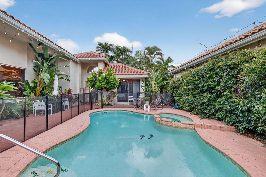 En Venta: $1,150,000 (4 camas, 3 baños, 2956 Pies cuadrados)