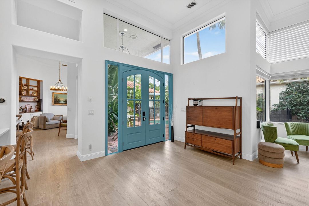 En Venta: $1,150,000 (4 camas, 3 baños, 2956 Pies cuadrados)