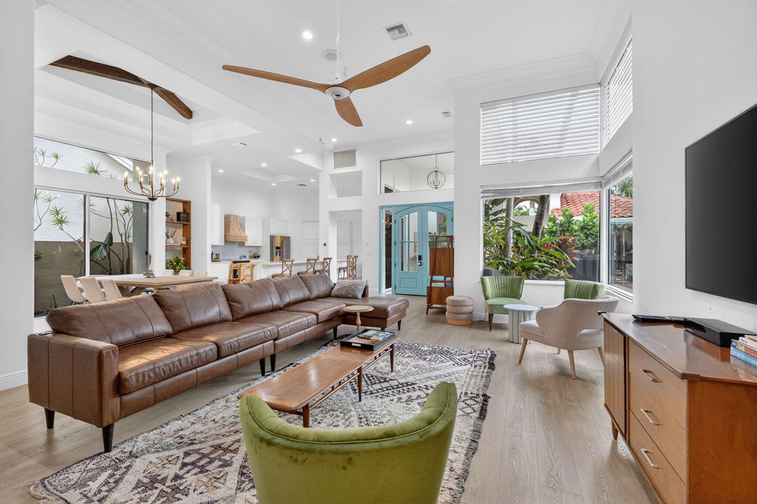 En Venta: $1,150,000 (4 camas, 3 baños, 2956 Pies cuadrados)