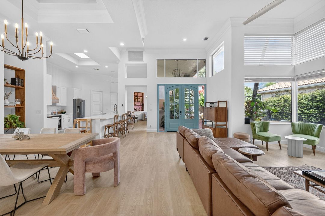 En Venta: $1,150,000 (4 camas, 3 baños, 2956 Pies cuadrados)