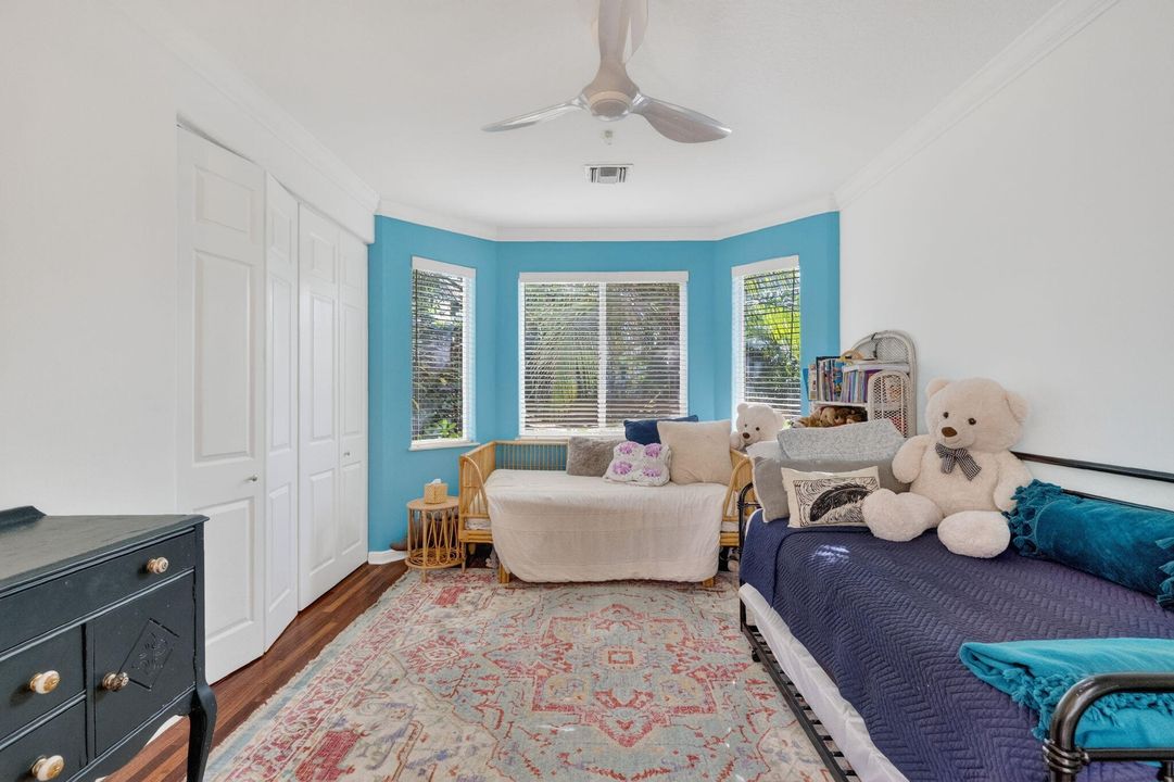 En Venta: $1,150,000 (4 camas, 3 baños, 2956 Pies cuadrados)