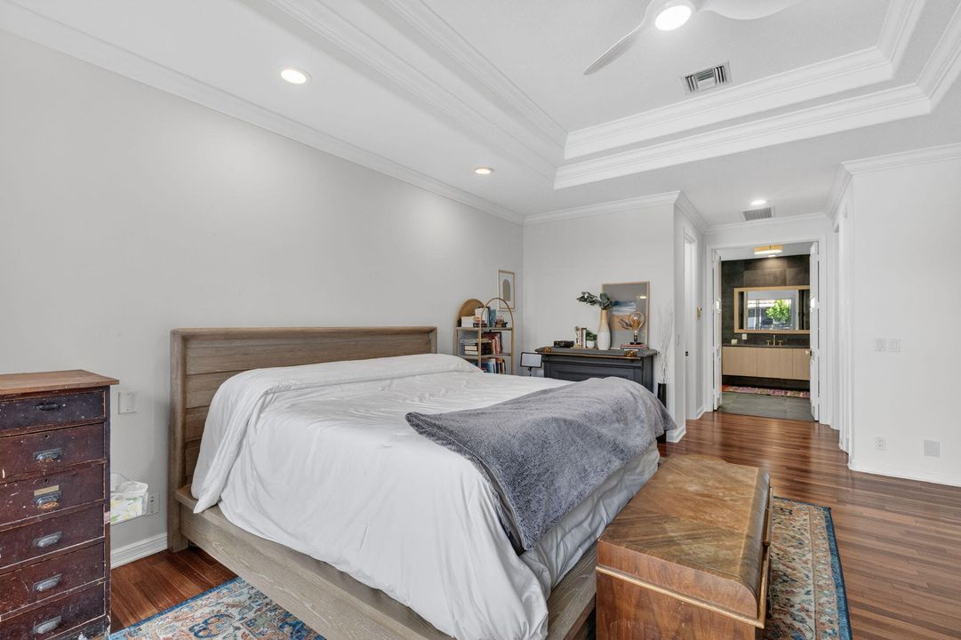 En Venta: $1,150,000 (4 camas, 3 baños, 2956 Pies cuadrados)