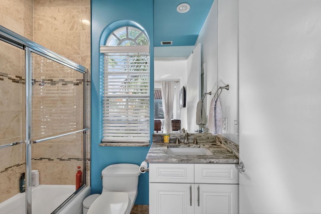 En Venta: $1,150,000 (4 camas, 3 baños, 2956 Pies cuadrados)