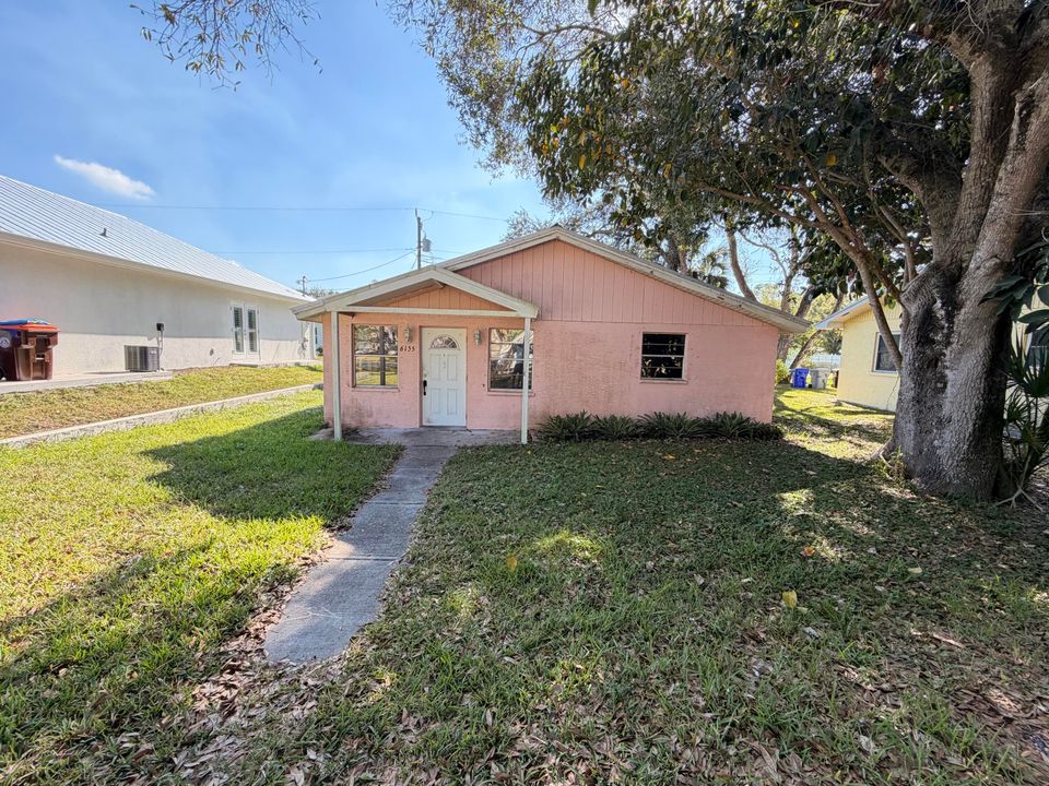 En Venta: $189,900 (2 camas, 2 baños, 1020 Pies cuadrados)