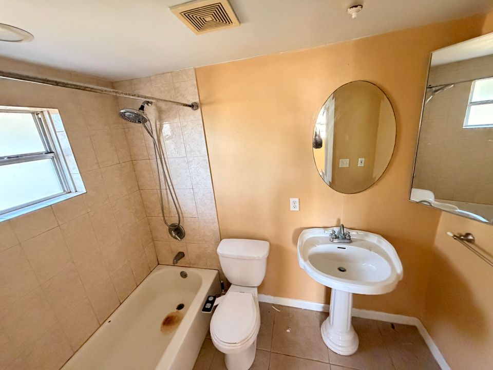 En Venta: $189,900 (2 camas, 2 baños, 1020 Pies cuadrados)