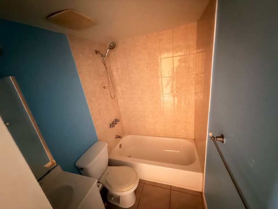 En Venta: $189,900 (2 camas, 2 baños, 1020 Pies cuadrados)