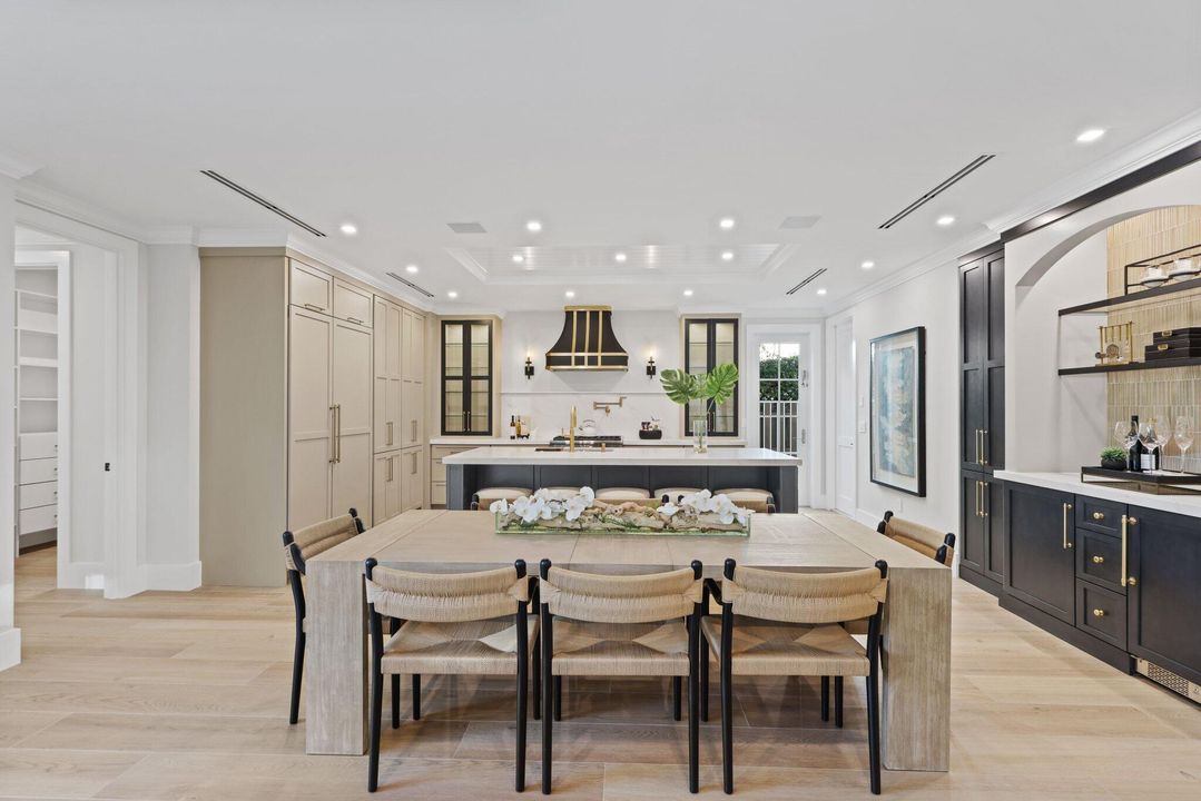 На продажу: $3,595,000 (4 спален, 3 ванн, 3158 Квадратных фут)