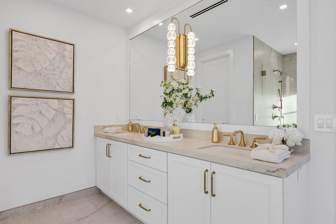 На продажу: $3,595,000 (4 спален, 3 ванн, 3158 Квадратных фут)