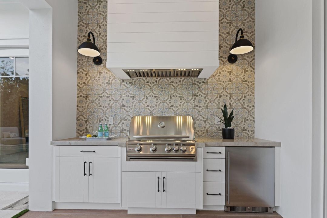 На продажу: $3,595,000 (4 спален, 3 ванн, 3158 Квадратных фут)