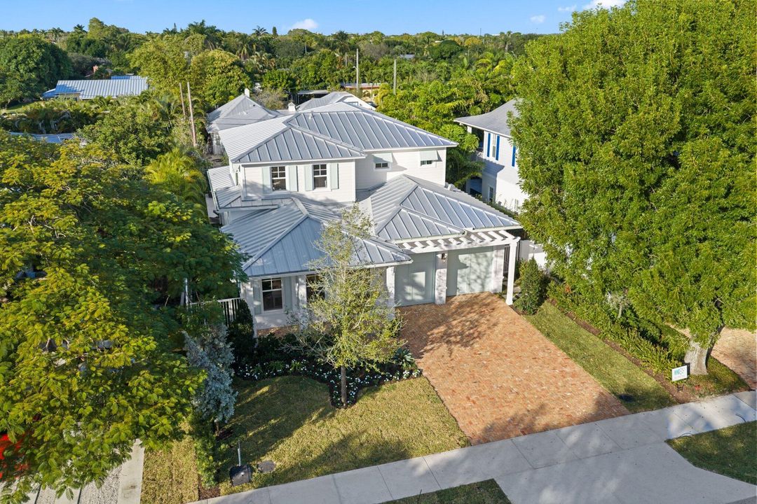 На продажу: $3,595,000 (4 спален, 3 ванн, 3158 Квадратных фут)