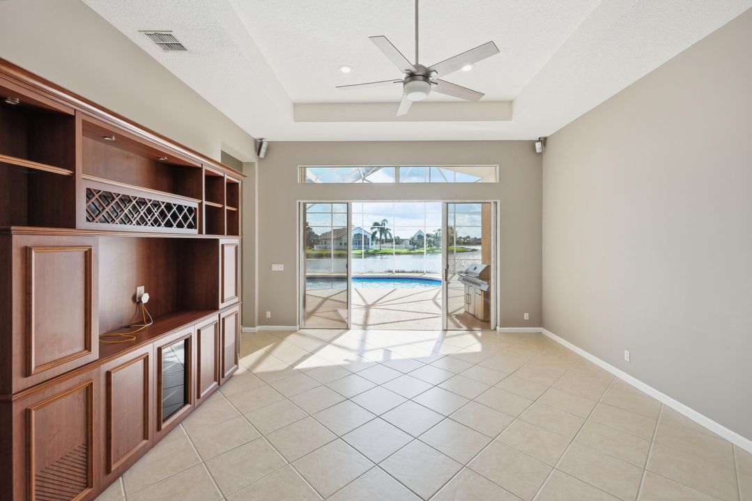 待售: $489,500 (3 贝兹, 3 浴室, 2498 平方英尺)