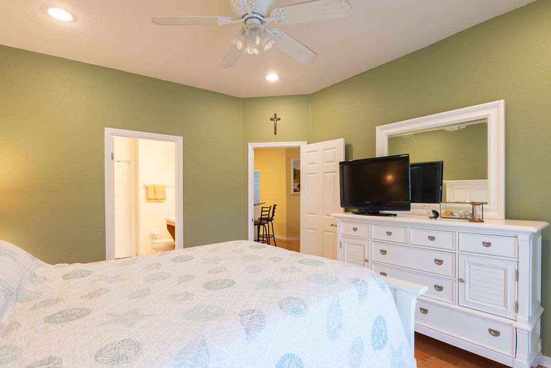 На продажу: $294,900 (3 спален, 2 ванн, 1442 Квадратных фут)