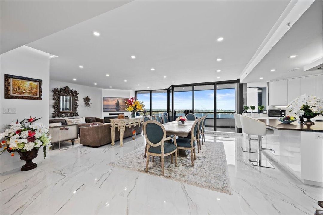 待售: $1,795,000 (2 贝兹, 2 浴室, 2448 平方英尺)