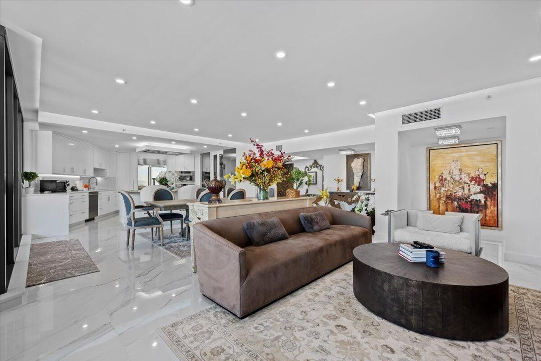 待售: $1,795,000 (2 贝兹, 2 浴室, 2448 平方英尺)