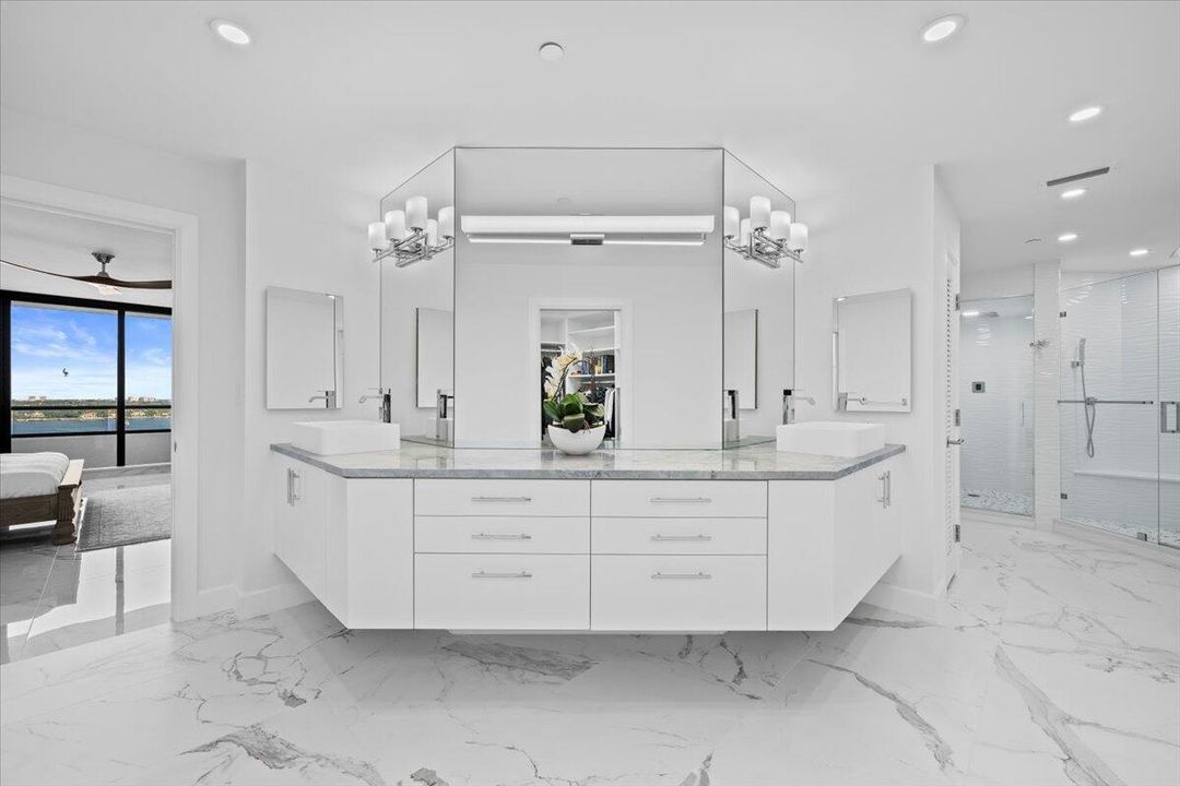 待售: $1,795,000 (2 贝兹, 2 浴室, 2448 平方英尺)