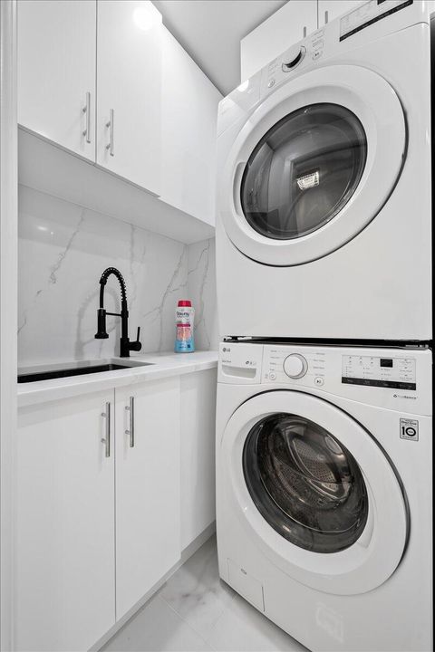 待售: $1,795,000 (2 贝兹, 2 浴室, 2448 平方英尺)