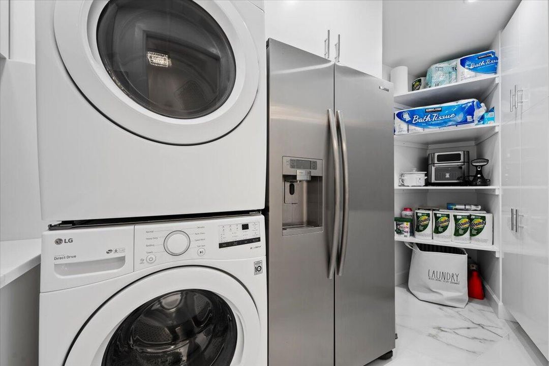 待售: $1,795,000 (2 贝兹, 2 浴室, 2448 平方英尺)