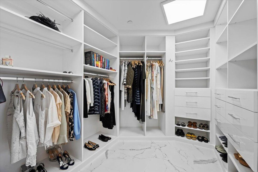 待售: $1,795,000 (2 贝兹, 2 浴室, 2448 平方英尺)