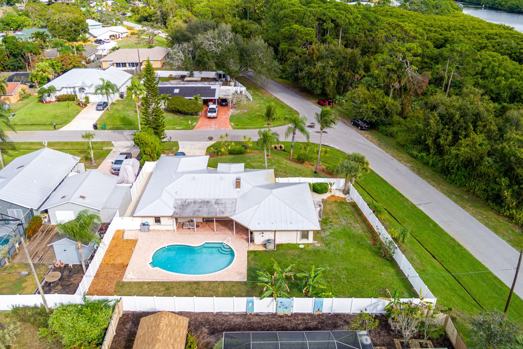 待售: $425,000 (3 贝兹, 3 浴室, 2072 平方英尺)