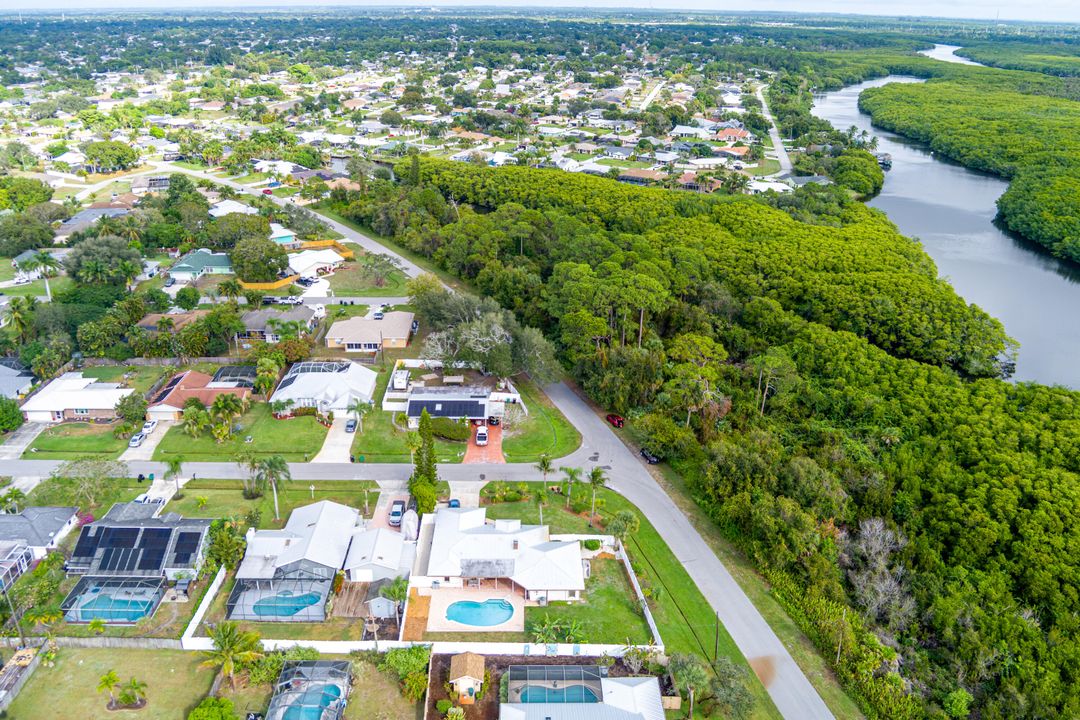 待售: $425,000 (3 贝兹, 3 浴室, 2072 平方英尺)