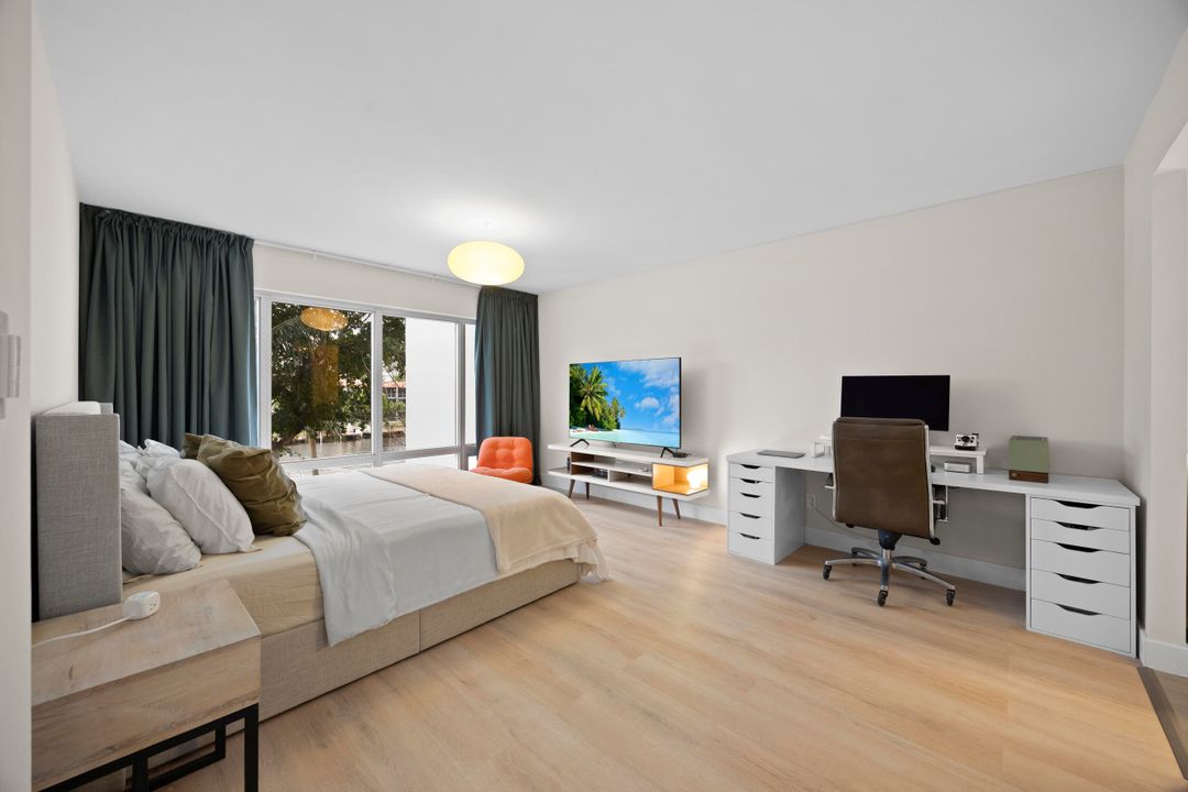 待售: $279,000 (1 贝兹, 1 浴室, 815 平方英尺)