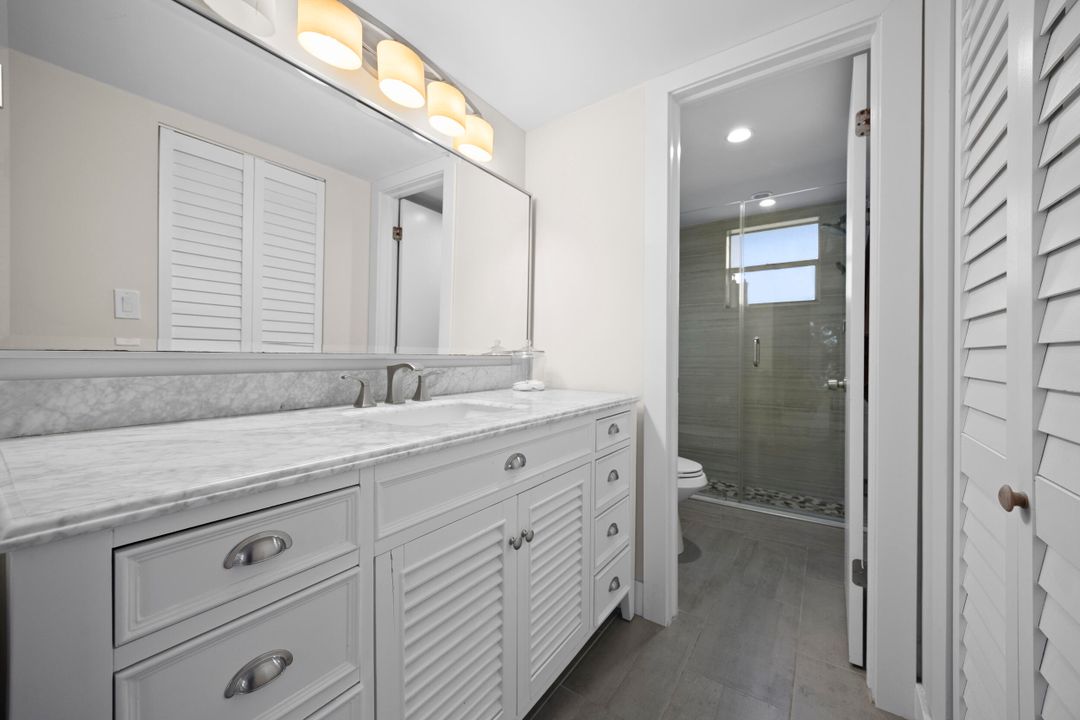 待售: $279,000 (1 贝兹, 1 浴室, 815 平方英尺)