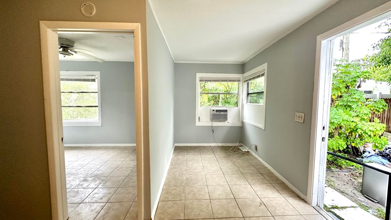 В аренду: $1,345 (1 спален, 1 ванн, 650 Квадратных фут)