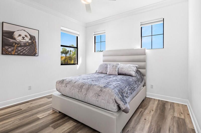 待售: $1,590,000 (4 贝兹, 3 浴室, 3902 平方英尺)