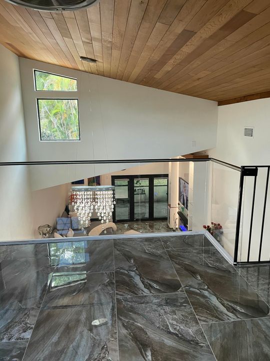 For Sale: $500,000 (3 beds, 2 baths, 1598 Square Feet)