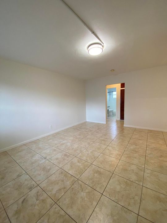 В аренду: $1,450 (1 спален, 1 ванн, 600 Квадратных фут)