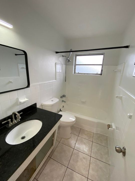 В аренду: $1,450 (1 спален, 1 ванн, 600 Квадратных фут)