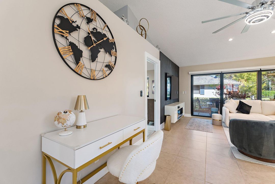 待售: $549,999 (2 贝兹, 2 浴室, 1135 平方英尺)