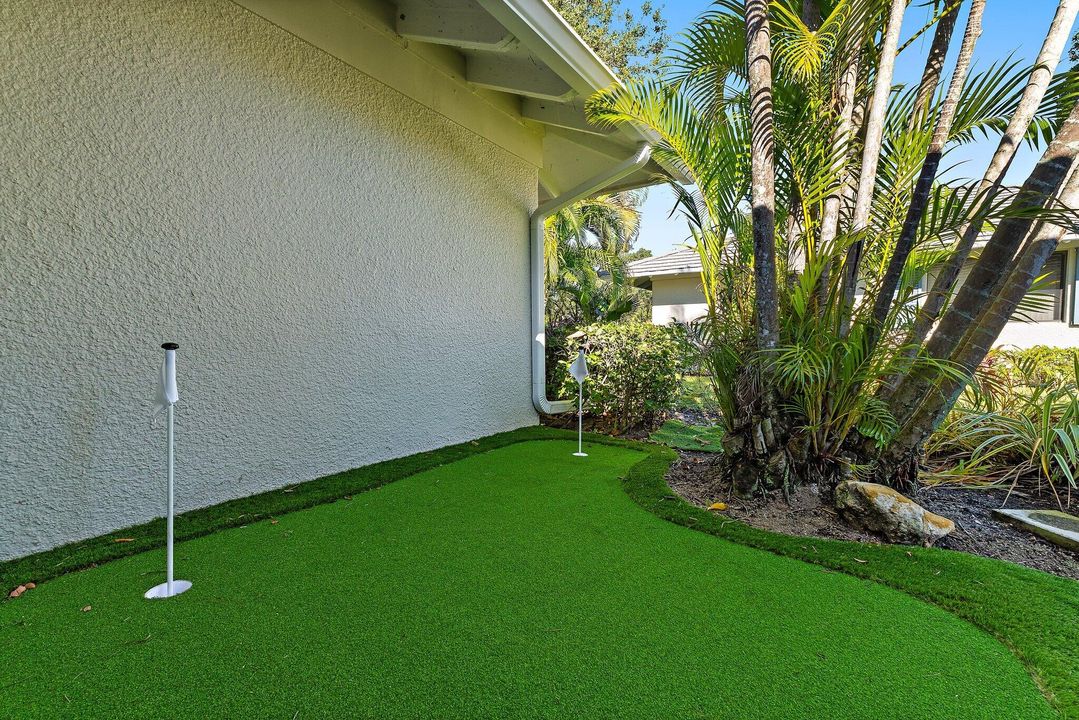 待售: $549,999 (2 贝兹, 2 浴室, 1135 平方英尺)