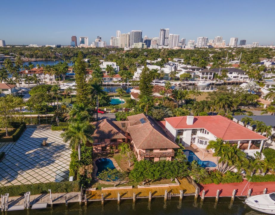 Activo con contrato: $3,600,000 (4 camas, 4 baños, 4452 Pies cuadrados)