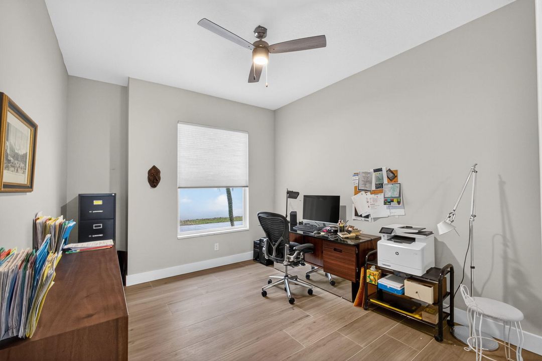 出租: $4,950 (3 贝兹, 2 浴室, 1968 平方英尺)