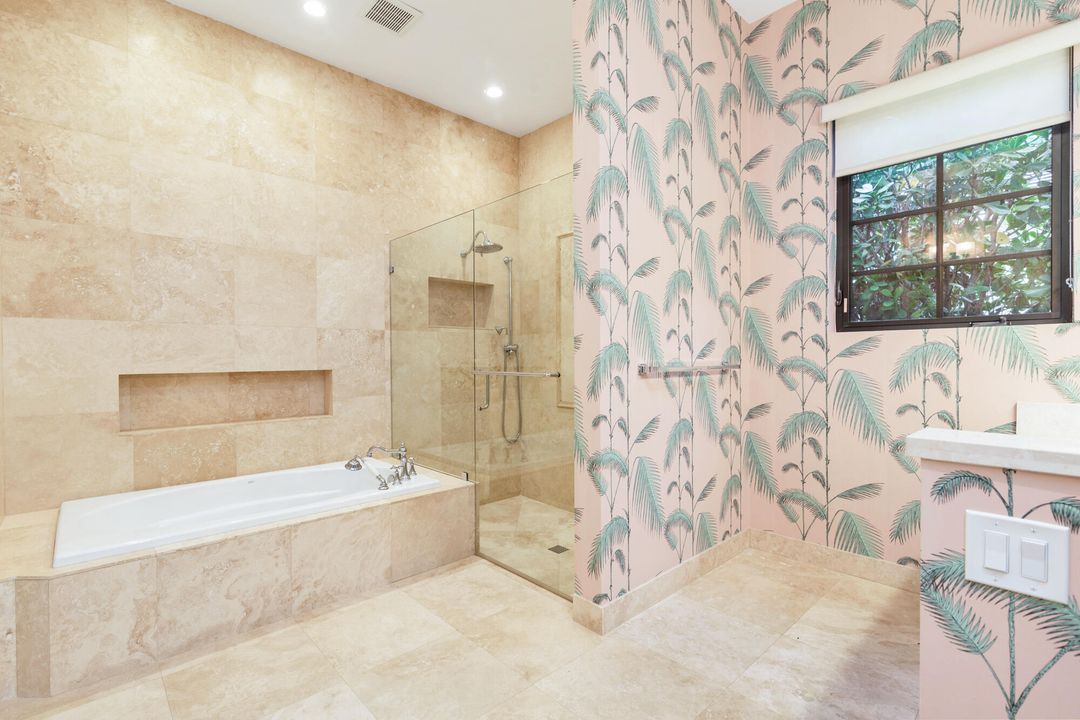 En Venta: $3,895,000 (4 camas, 2 baños, 2634 Pies cuadrados)