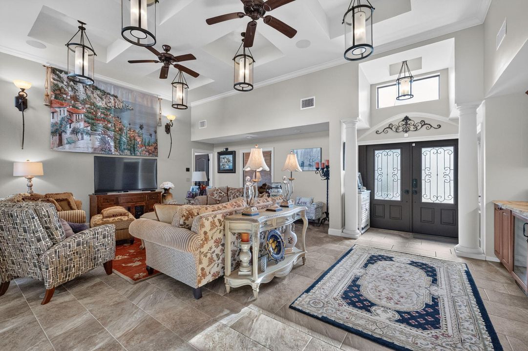 En Venta: $2,725,000 (3 camas, 3 baños, 3489 Pies cuadrados)