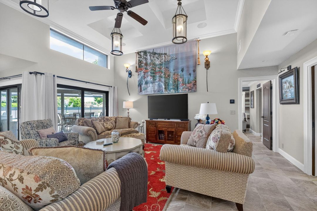 En Venta: $2,725,000 (3 camas, 3 baños, 3489 Pies cuadrados)