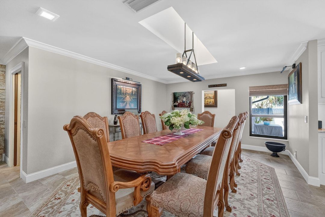 En Venta: $2,725,000 (3 camas, 3 baños, 3489 Pies cuadrados)