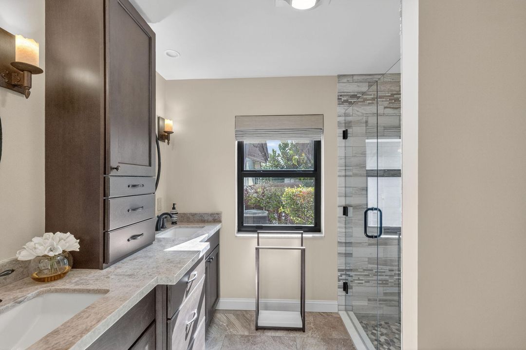 En Venta: $2,725,000 (3 camas, 3 baños, 3489 Pies cuadrados)