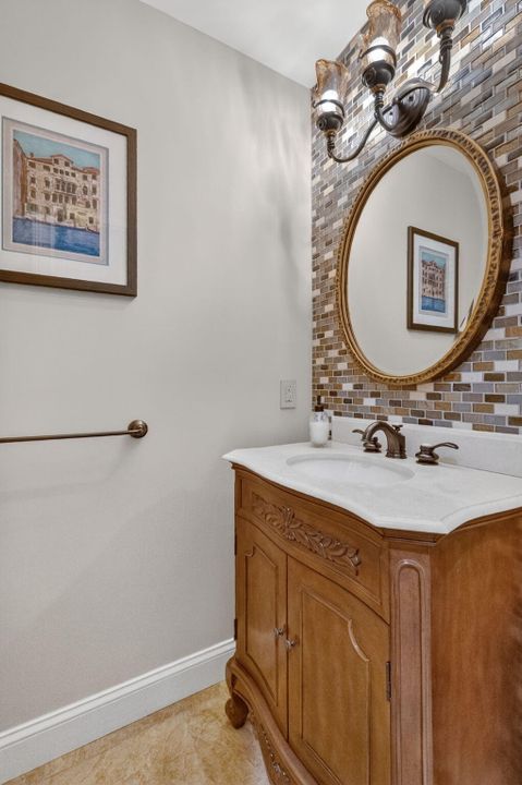 En Venta: $2,725,000 (3 camas, 3 baños, 3489 Pies cuadrados)