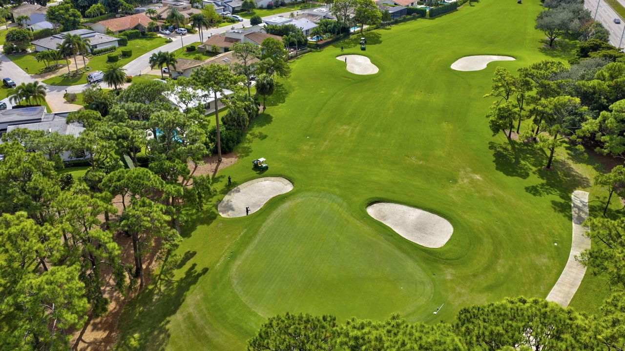 En Venta: $2,725,000 (3 camas, 3 baños, 3489 Pies cuadrados)