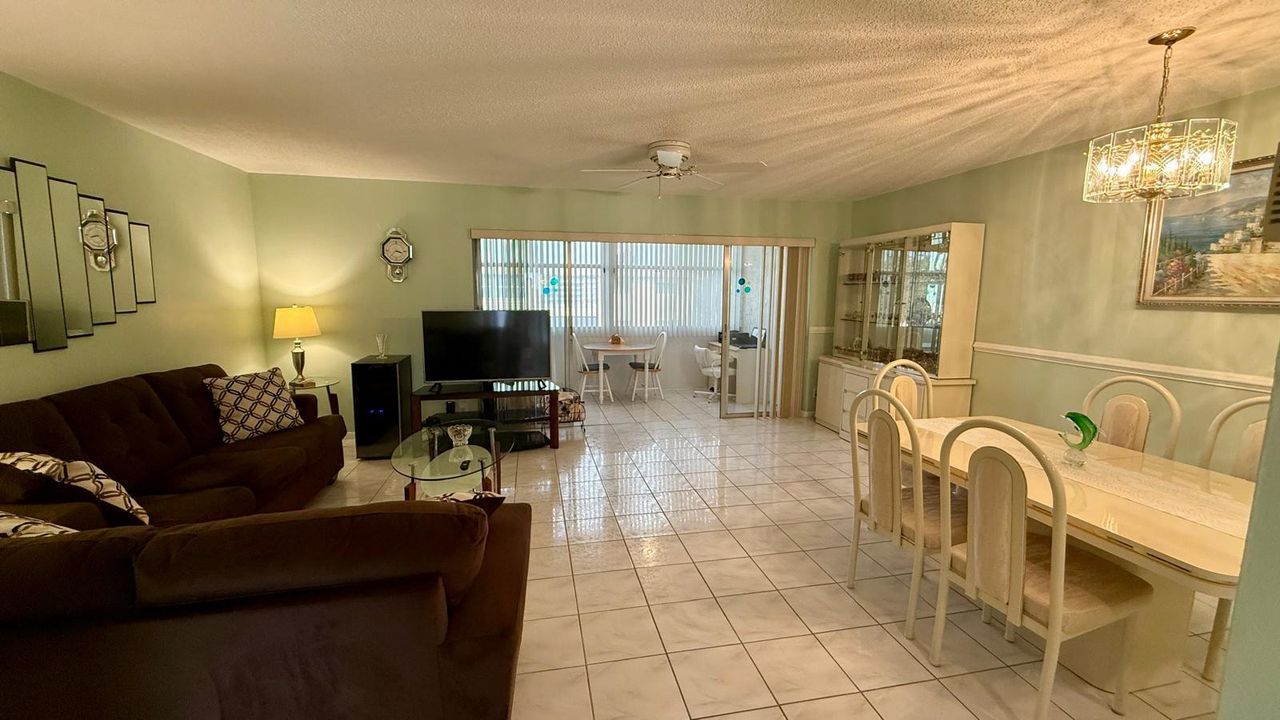 En Venta: $75,000 (1 camas, 1 baños, 715 Pies cuadrados)