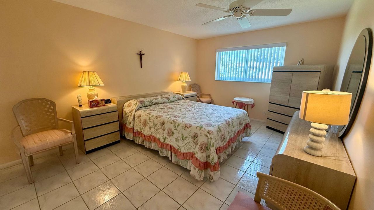 En Venta: $75,000 (1 camas, 1 baños, 715 Pies cuadrados)